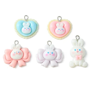 ZAW205 Zawieszki żywica kawaii KRÓLIK serce bunny 5szt miks do bransoletek