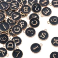 ZAW236 Zawieszki ALFABET LITERY literki cyfry zestaw 36szt metalowe z emalią czarne