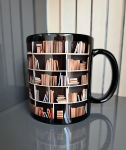 KB10 Czarny kubek ceramiczny z uchem BIBLIOTECZKA 330ml 
