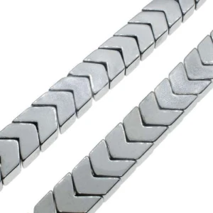 HM10 Kamień HEMATYT koraliki galwanizowane PRZEKŁADKA 6mm strzałka V 20szt srebrne