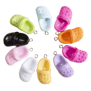 ZAW297 Zawieszka żywica akrylowa but bucik klapek klapki miks 5szt