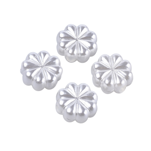 PER38 Koraliki akrylowe perłowe kwiatek kwiatuszki koniczynka 14mm kremowe coquette 10szt