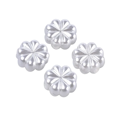 PER38 Koraliki akrylowe perłowe kwiatek kwiatuszki koniczynka 14mm kremowe coquette 10sz