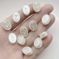 PER40 Koraliki akrylowe perłowe kamea tulipan owal 16mm białe coquette 5szt