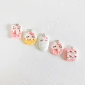ZAW356 Zawieszki z akrylowej żywicy zwierzątka jellycat kotki Kitty ciastko czekoladka 7szt