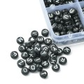 KLZ112 Koraliki literki monetki 7mm do bransoletki czarne zestaw 1200szt żyłka