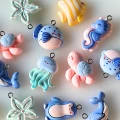 ZAW370 Zawieszki morskie żywica cute żółw rybka rozgwiazda miks 4szt