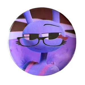 PRZ118 Przypinka button badzik Jax Digital Circus 58mm L