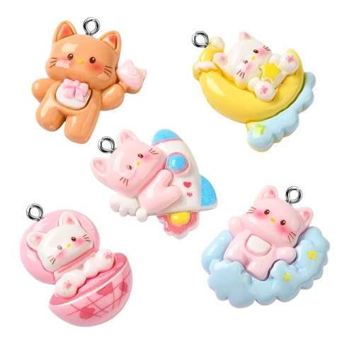 ZAW399 Zawieszki z żywicy kotek kitty księżyc chmurka 3szt mix