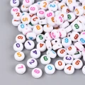 Koraliki literki monetki 7mm cyfry cyferki białe wielokolorowe od 0 do 9 100sztuk