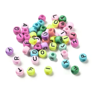 KLZ119 Koraliki literki monetki kulki 7mm litery alfabet mix kolorów 100szt