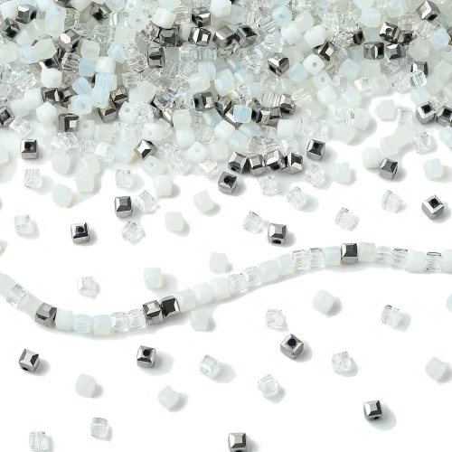 KSZ164 Koraliki szklane kostka KOSTKI fasetowane białe ombre 4mm 100szt
