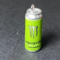 ZAW533 Zawieszka z żywicy 28mm puszka napój monster energy zielona 1szt