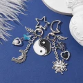 BRE49 Zestaw 2 śliczne breloki przyjaźni z karabinkiem BFF yin yang słońce księżyc