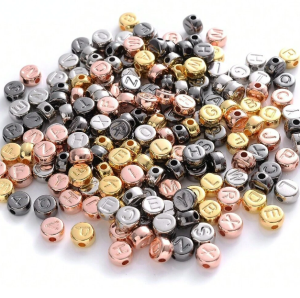 KL20 Koraliki literki METALICZNE monetki 7mm bransoletki mix 100szt złote