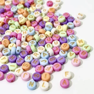 KL23 Koraliki literki KOLOR monetki 7mm bransoletki mix 100szt