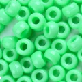 Koraliki oponki akryl 9mm warkoczyki pony bead zielone 20szt